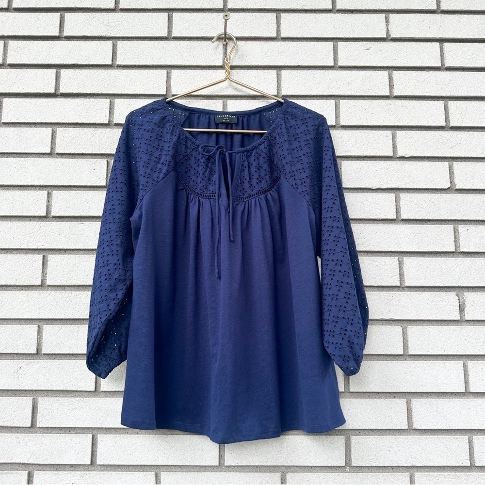 Lane Bryant Navy Blue Eyelet Sleeve Peasant Blouse 14/16 Plus 3/4‎ Raglan